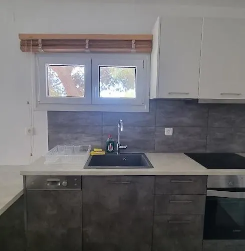 Barewake's Place 3 Cosy Perfect For Romantic Getaway By The Sea Alikí